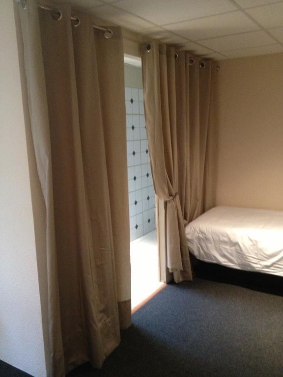 Les 4 Vallees Hotell Albertville Rum bild