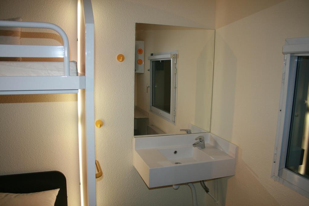 Les 4 Vallees Hotell Albertville Rum bild