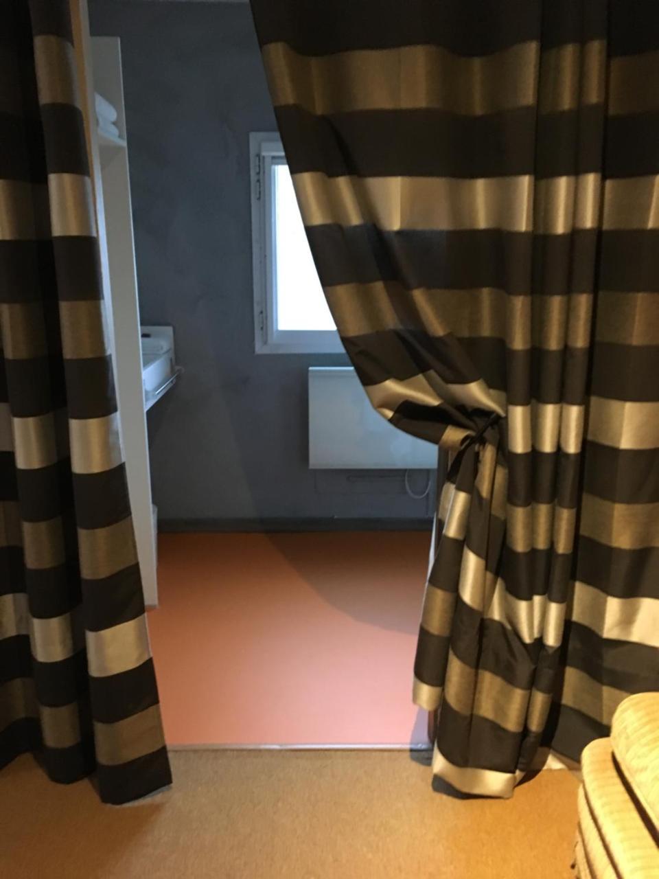 Les 4 Vallees Hotell Albertville Exteriör bild
