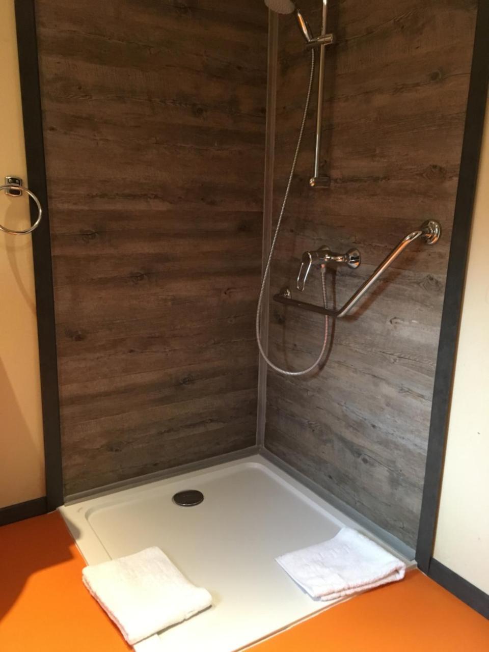 Les 4 Vallees Hotell Albertville Exteriör bild